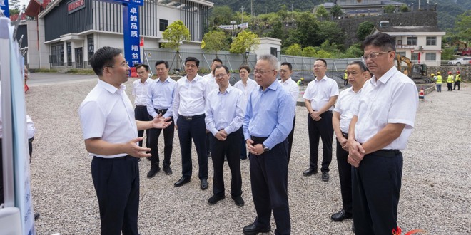 沈晓明赴石门县调研指导暴雨洪涝灾害受灾群众转移安置工作
